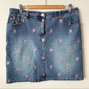 White Label Lilly Pulitzer Denim Skirt with Strawberry Embroidery size 12